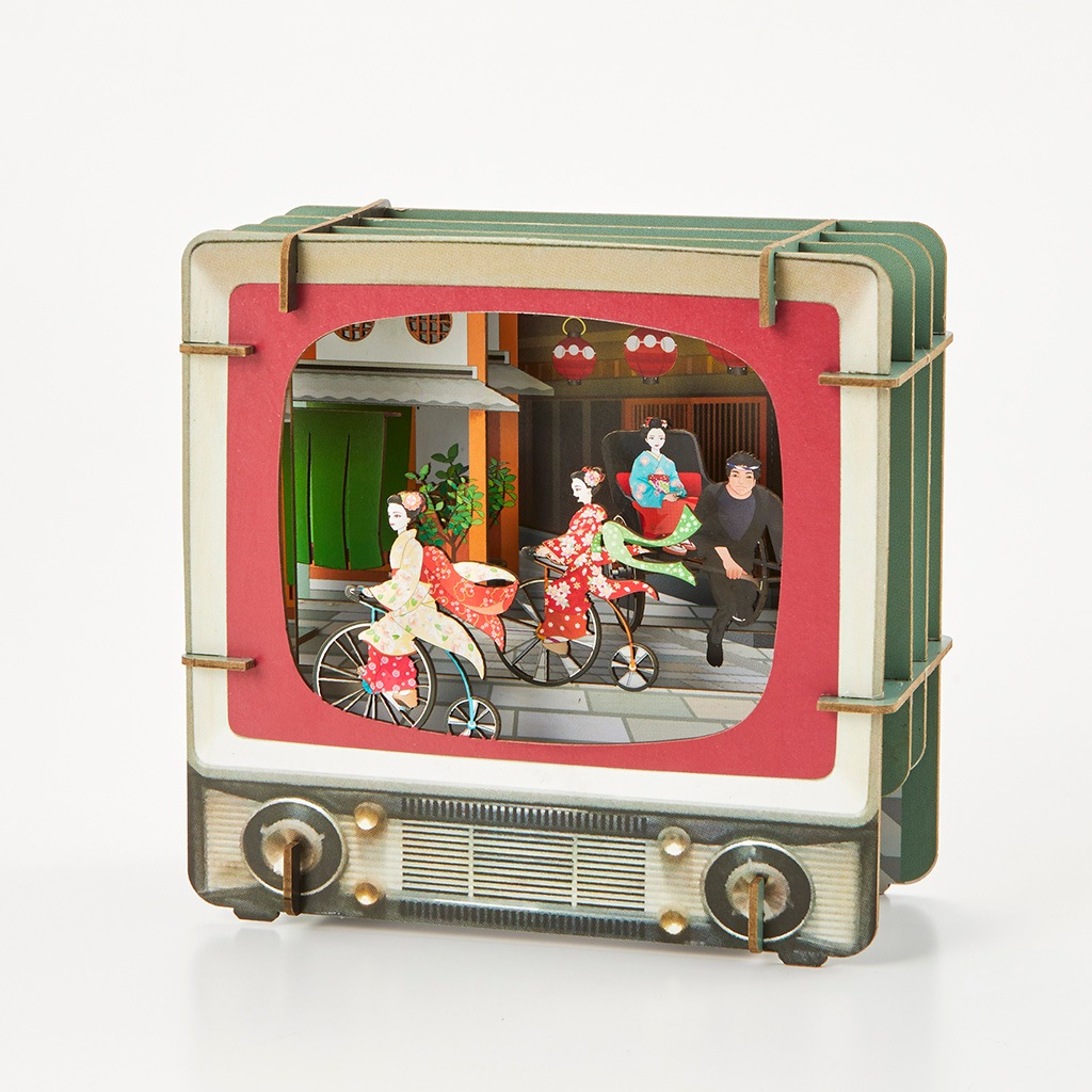 ＜レトロテレビ小＞舞妓自転車