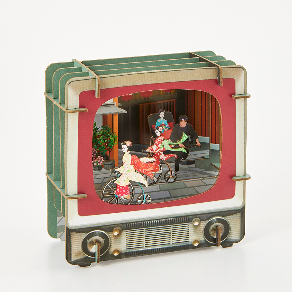 ＜レトロテレビ小＞舞妓自転車