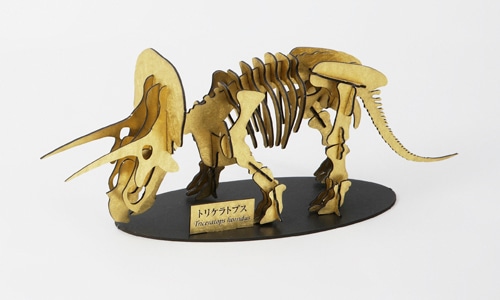 ■NEW-トリケラトプス＜ゴールド＞専用台付 3D立体ペーパーパズル