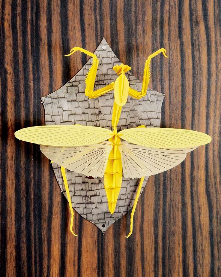 ■＜昆虫標本＞カマキリ(イエロー) 3D立体ペーパーパズル 壁掛けタイプ