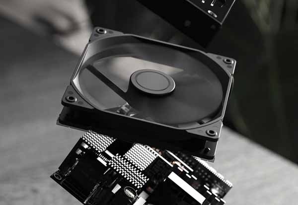 Fractal Design Ion+ 2 Platinum 560W 電源ユニット｜FD-P-IA2P