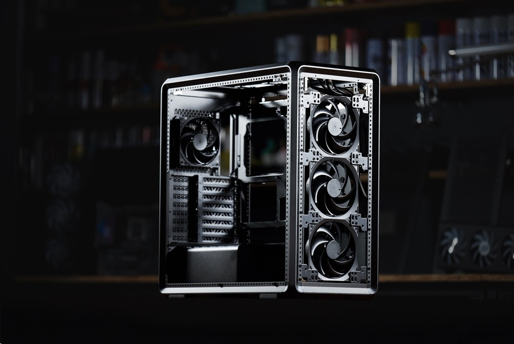 Cooler Master MasterFrame 600 Black オープンフレーム型 ミドル