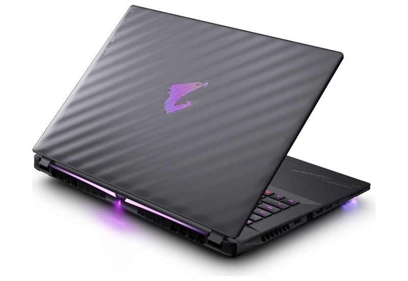 た*む様 GIGABYTE RGBデスクトップPC アウトレット特価・新品】GIGABYTE AORUS MASTER 18 BYHC5JPD65JP 18