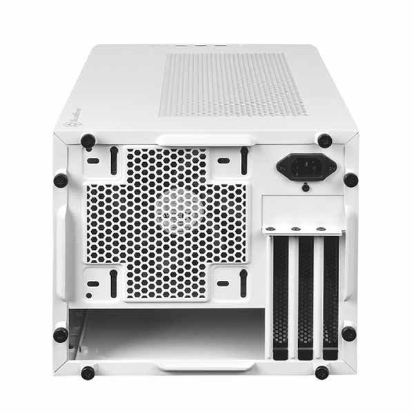 SILVERSTONE SUGO 14 強力な調節機能を備えたMini-ITXキューブPC