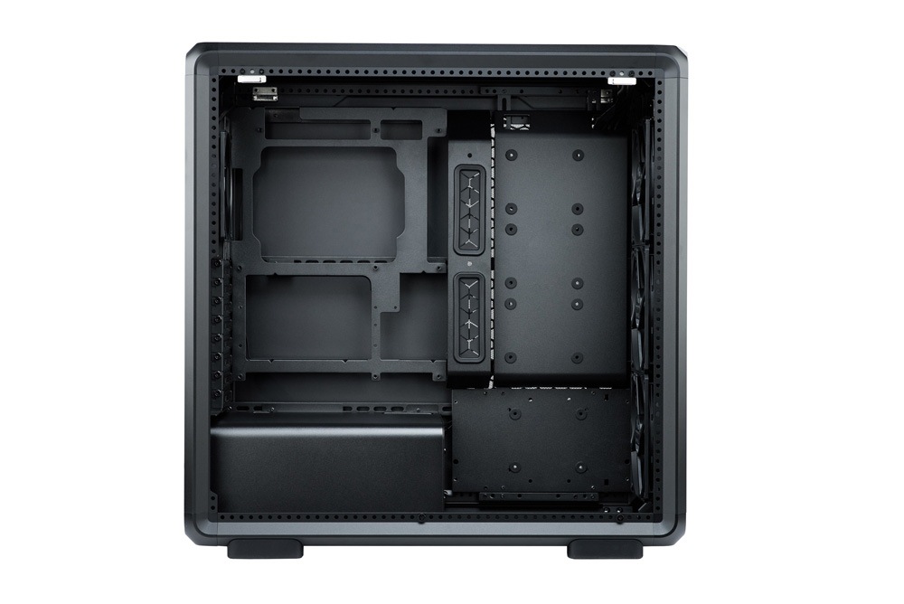 アウトレット特価・新品】Cooler Master MasterFrame 600 Black