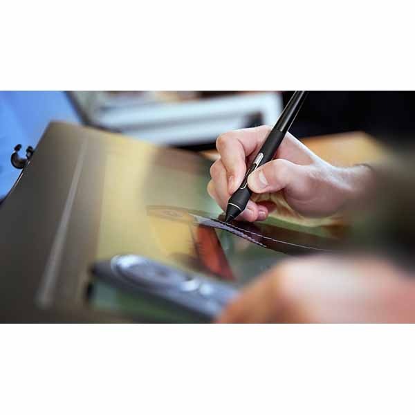 Wacom Cintiq Pro 32 広色域ディスプレイ搭載 液晶ペンタブレット｜DTH