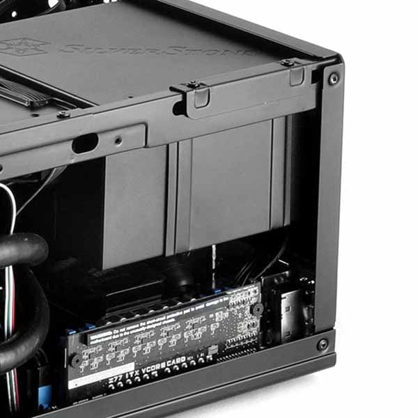 SILVERSTONE SG13 SG05と同等のサイズでATX電源対応 Mini-ITX