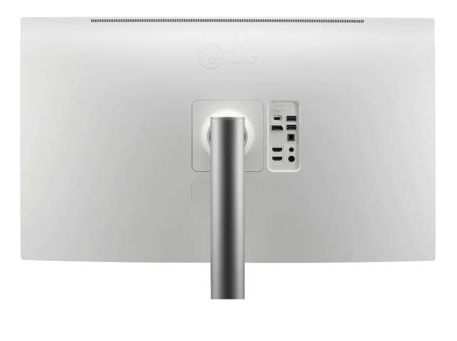 LG Electronics Nano IPS Black採用 31.5インチ 4Kディスプレイ