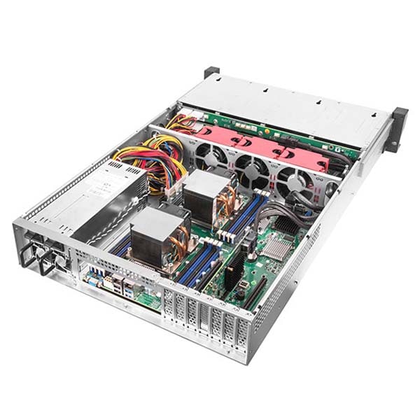 SilverStone 社 HDD ４ベイストレージケース SilverStone 社 HDD 4ベイストレージケース