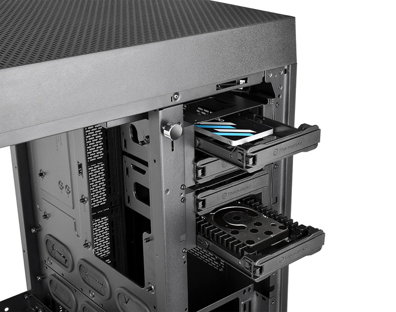 the tower 900 内装パーツ 3面強化ガラスパネル採用、過去最大クラスの魅せるPCケース「TT
