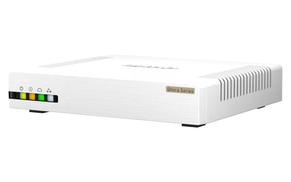 QNAP QHora-321 6ポート2.5GbE SD-WAN ルーター｜QHora-321通販｜PC4U