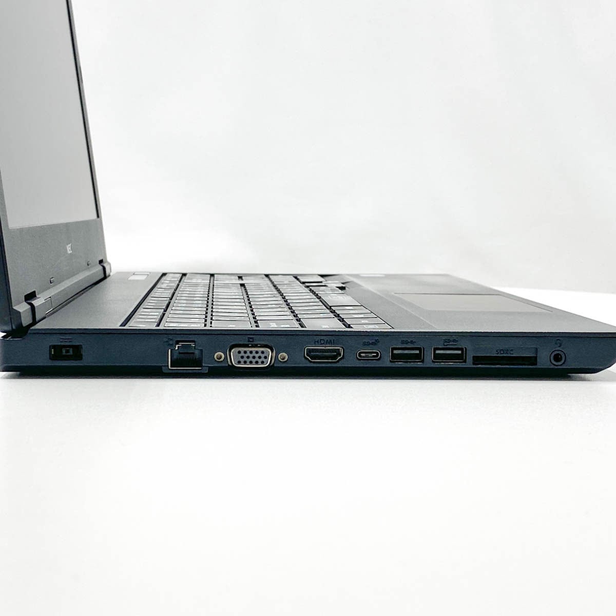 中古 VersaPro VKM16X-5 NEC ノートパソコン Corei5 8365U/8GB