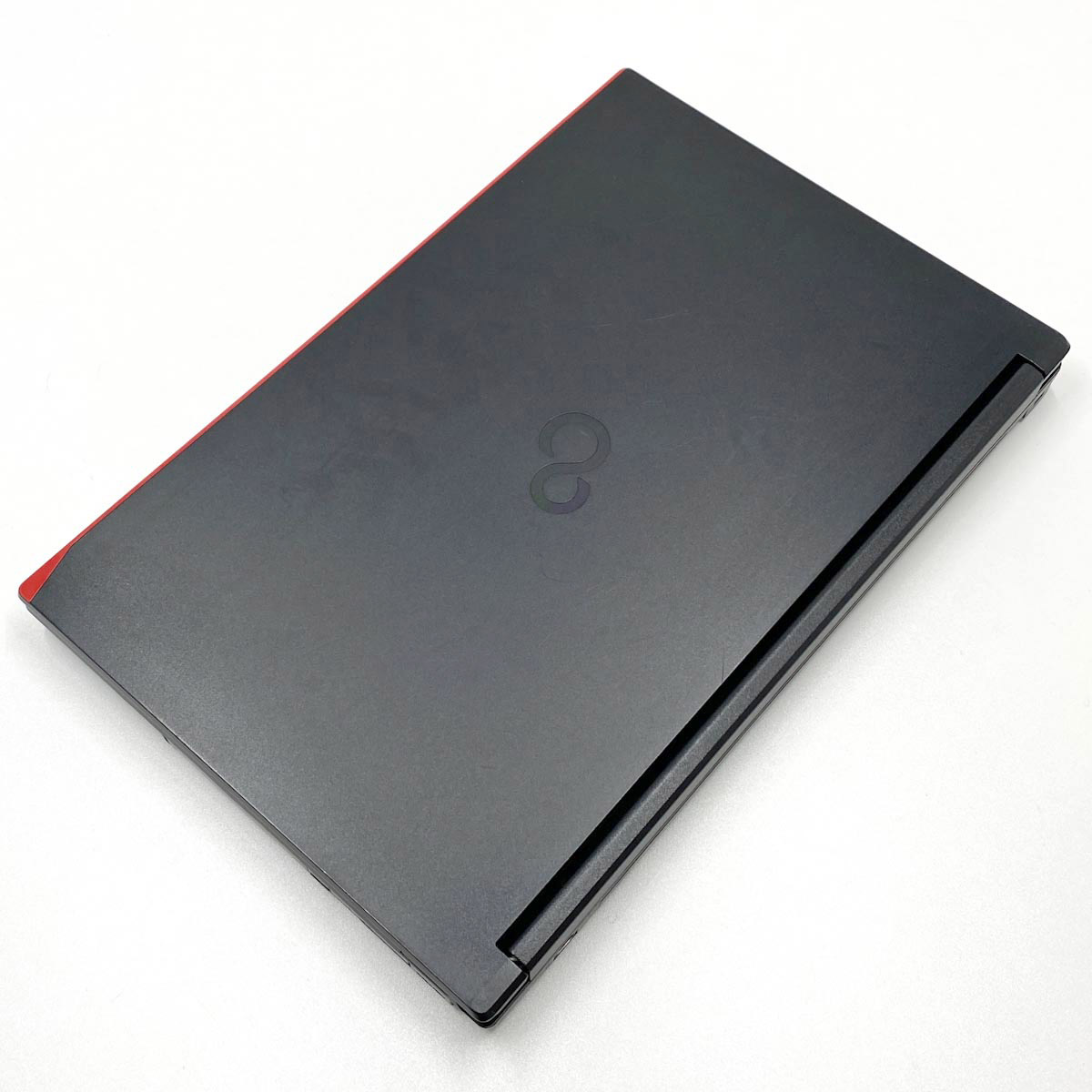 中古 LIFEBOOK A579/BX 富士通 ノートパソコン Corei5 8265U/16GB
