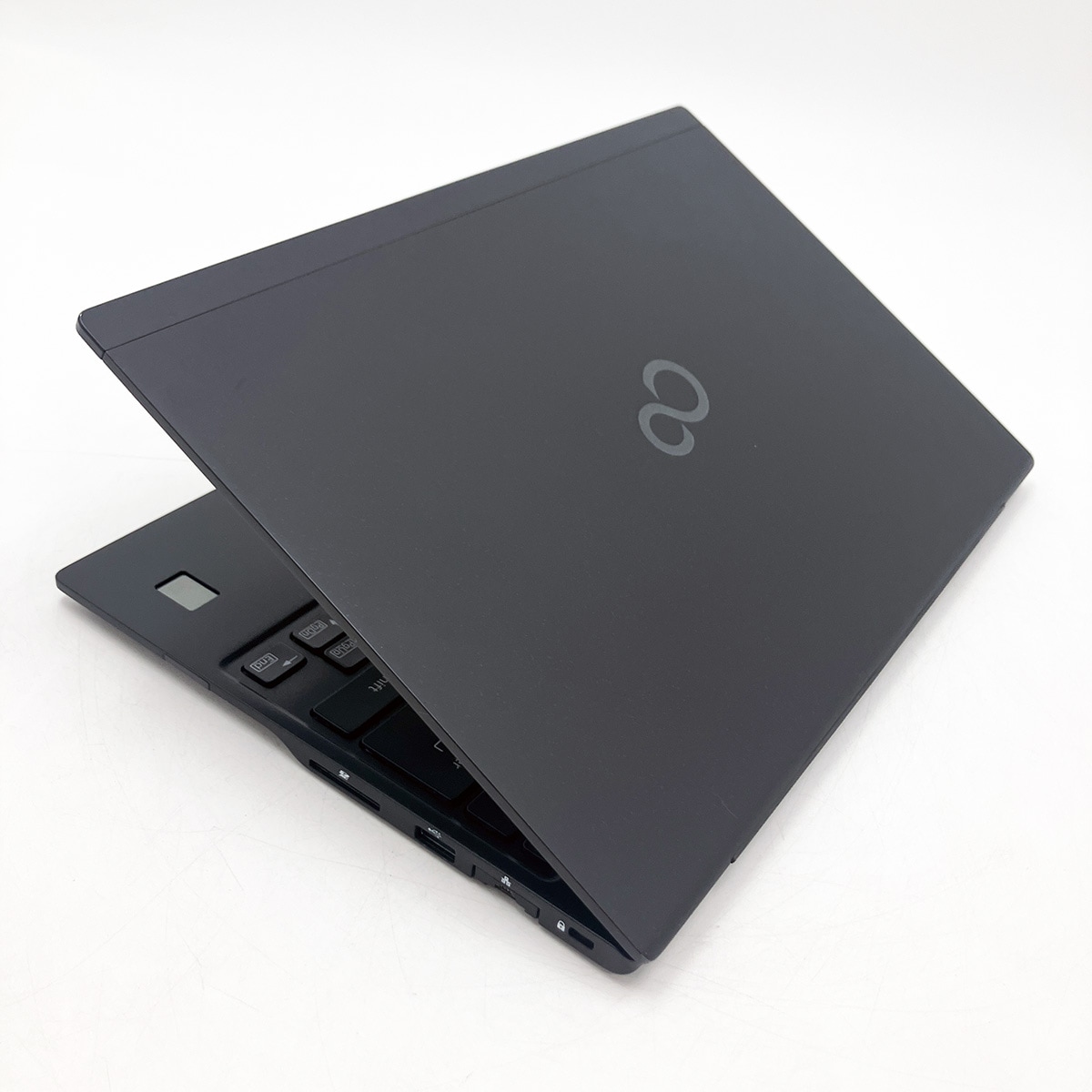 中古 LIFEBOOK U939/B 富士通 ノートパソコン Corei7 8665U/16GB