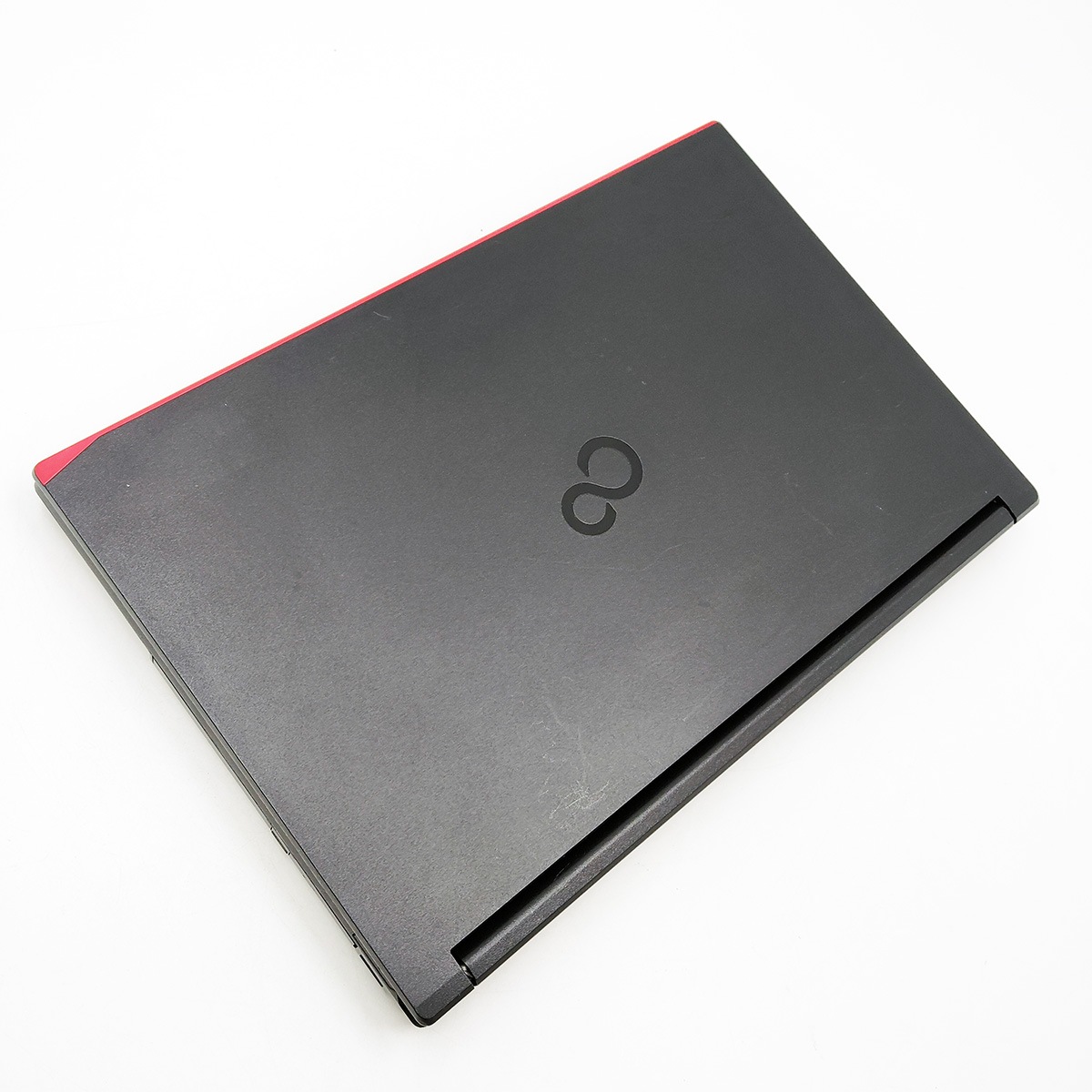 中古 LIFEBOOK A579/CX 富士通 ノートパソコン Corei5 8265U/16GB