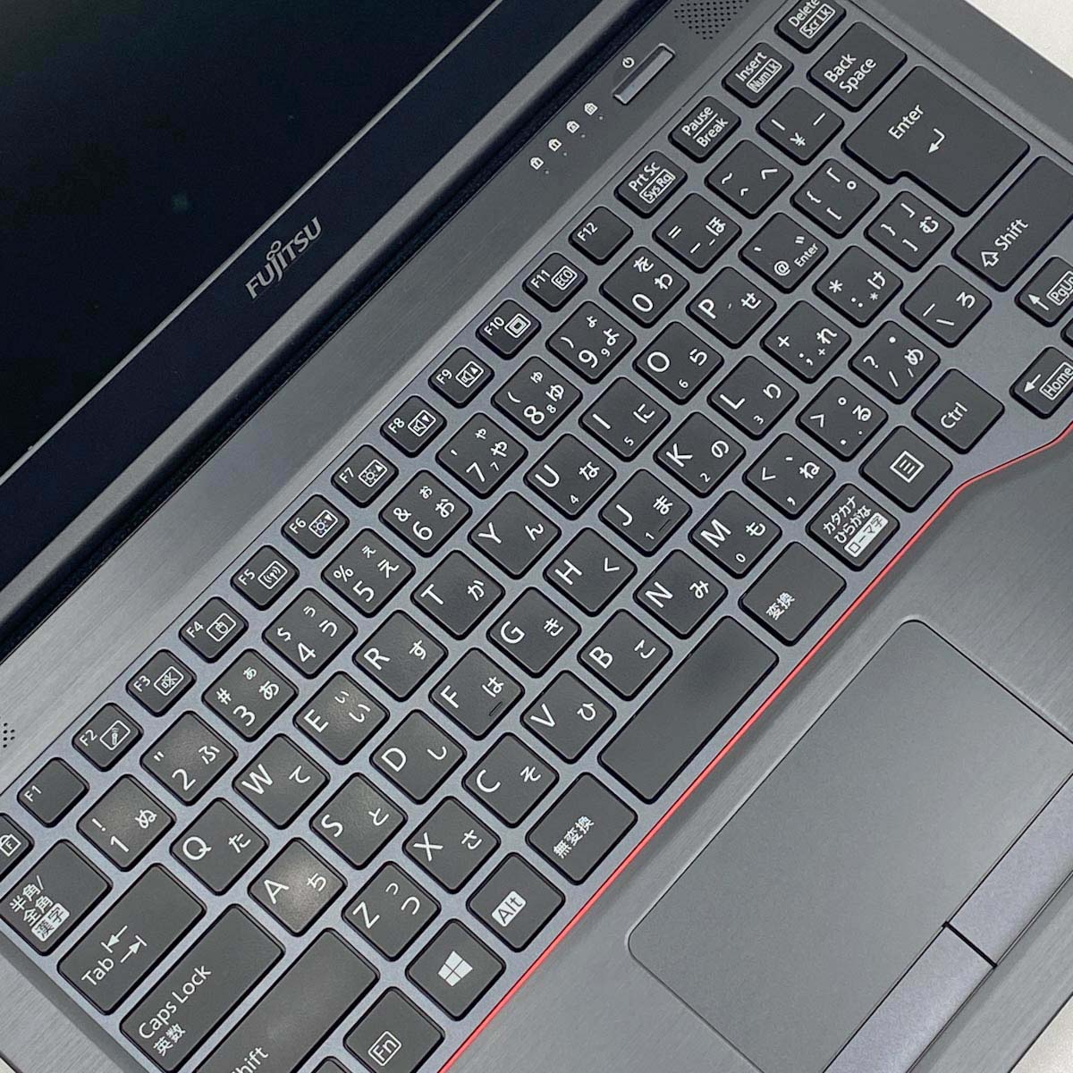 中古 LIFEBOOK U7410/D 富士通 ノートパソコン Corei5 10310U/16GB
