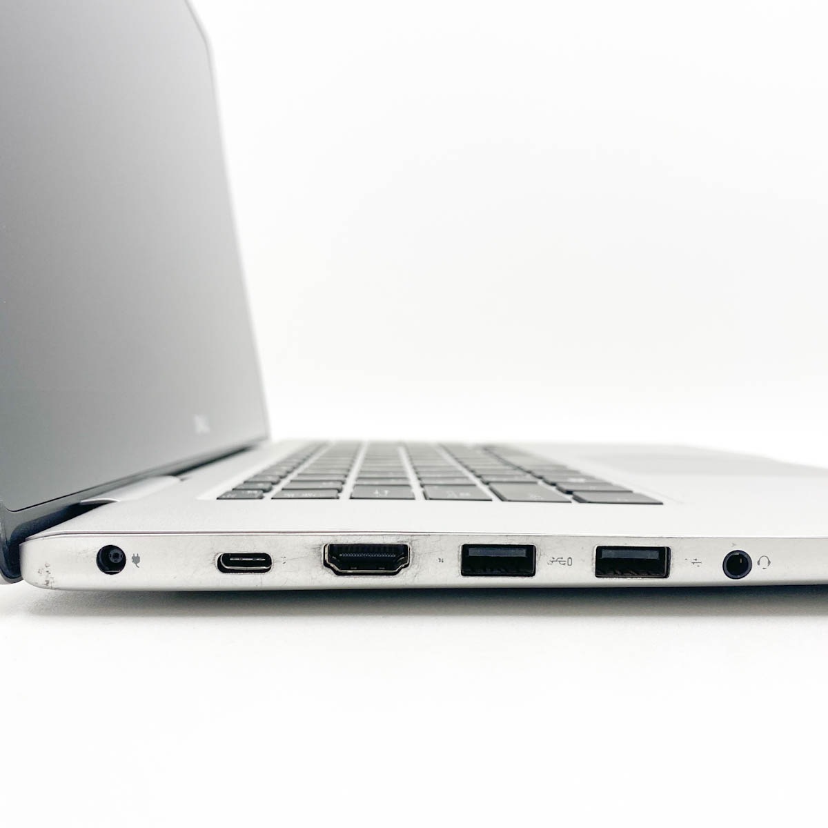 中古 Inspiron 7570 DELL ノートパソコン Corei7 8550U/16GB/SSD256GB