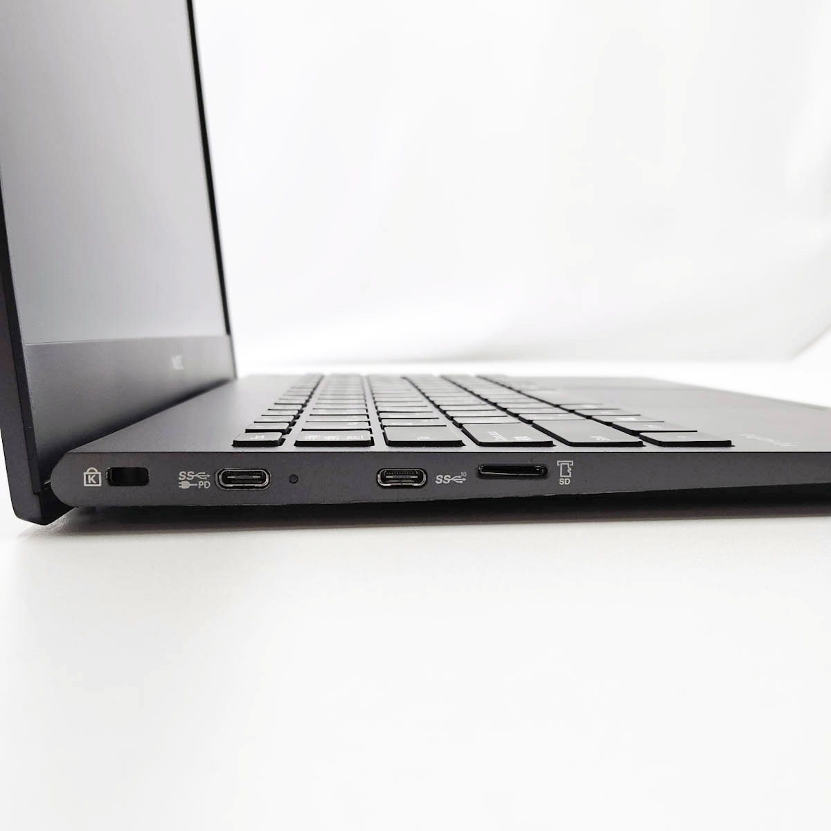 中古 VersaPro VKV18G-9 NEC ノートパソコン Corei7 10510U/16GB