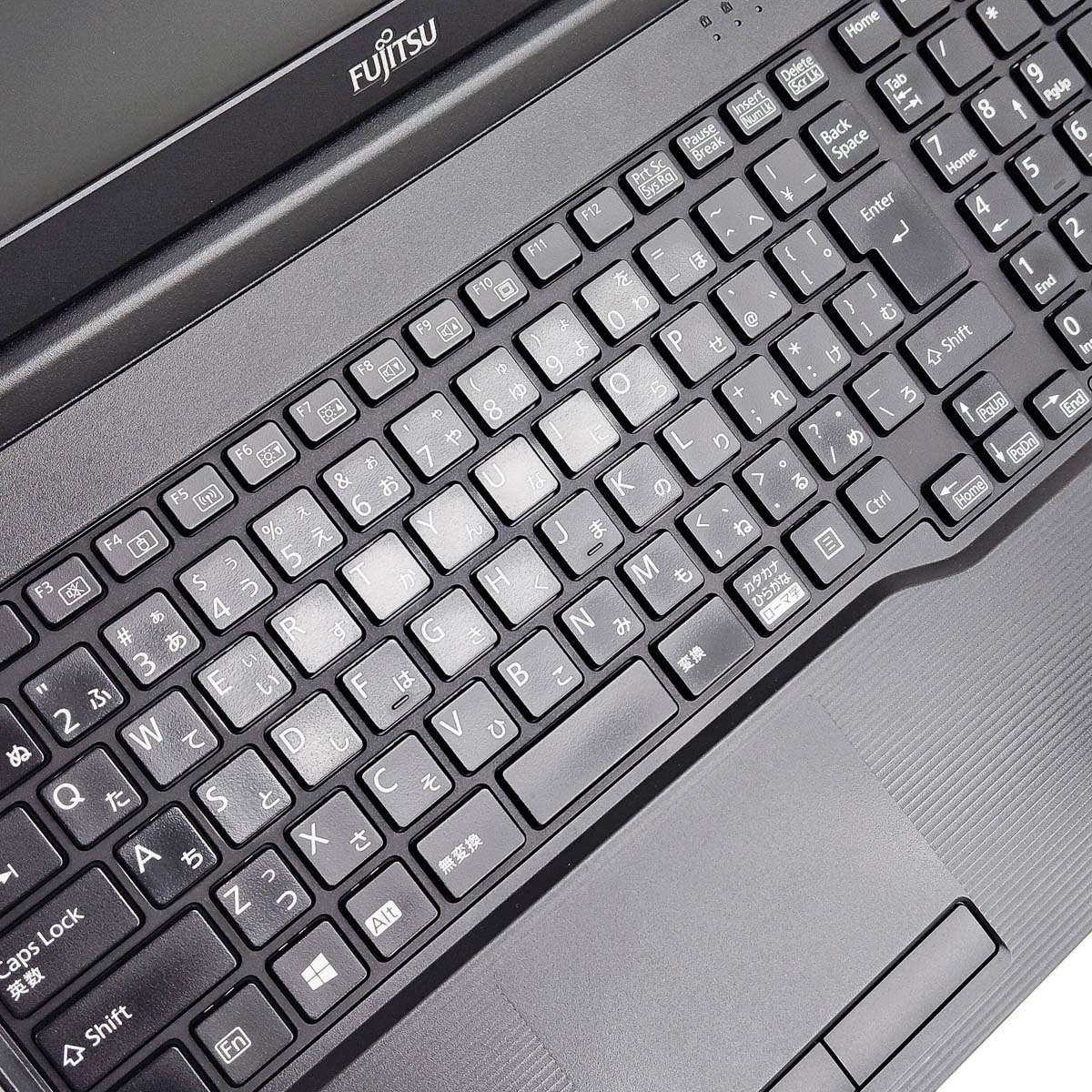 中古 LIFEBOOK A5512/J 富士通 ノートパソコン Corei5 1235U/16GB 