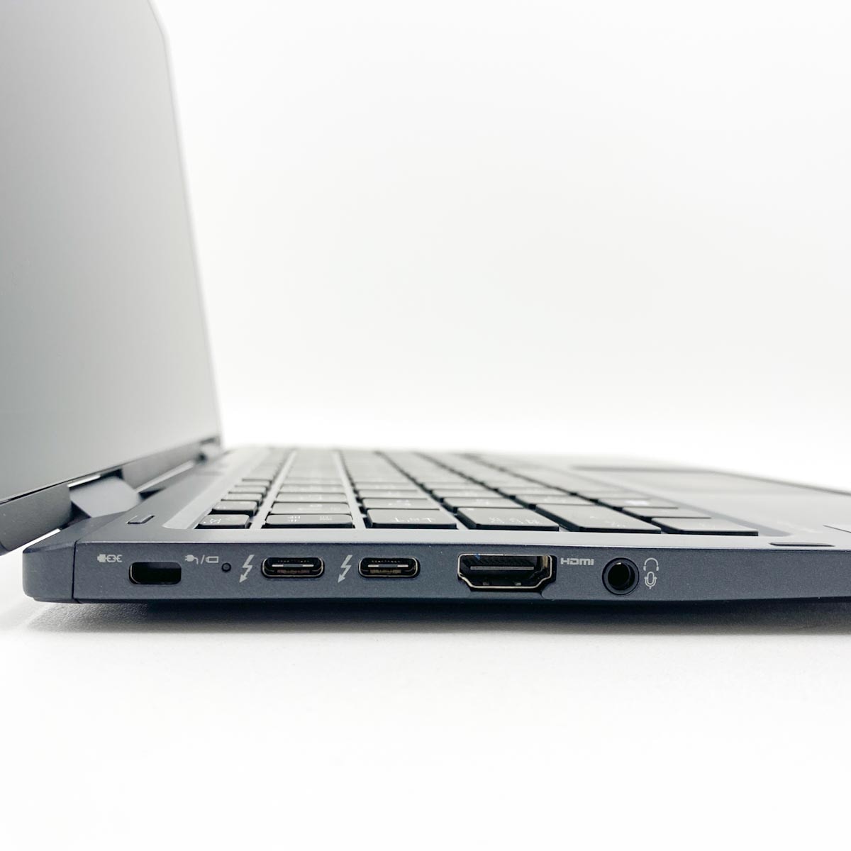 中古 dynabook V83/HS 東芝 ノートパソコン Corei5 1135G7/16GB