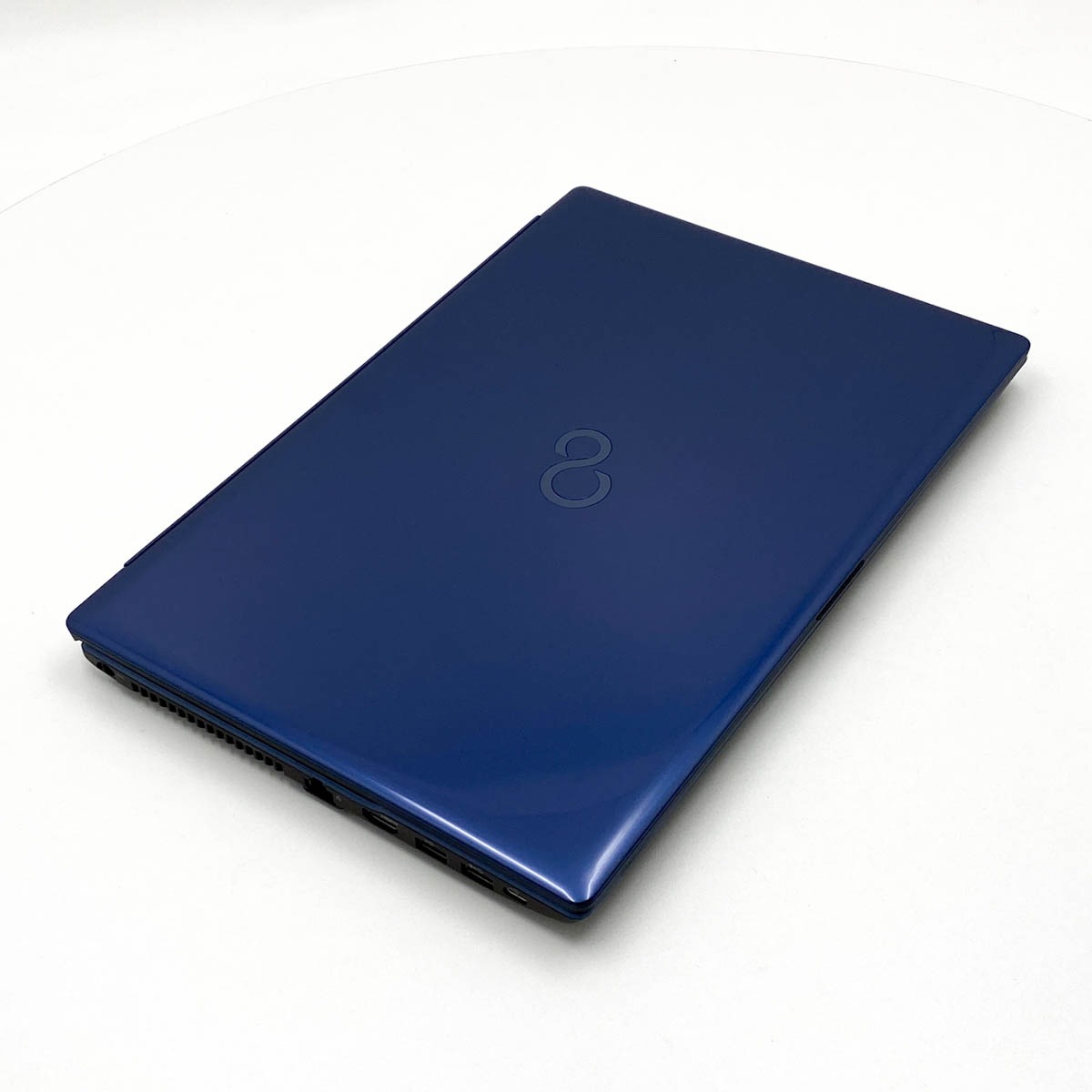 中古 LIFEBOOK FMVWE3A37L 富士通 ノートパソコン Corei7 1165G7/16GB