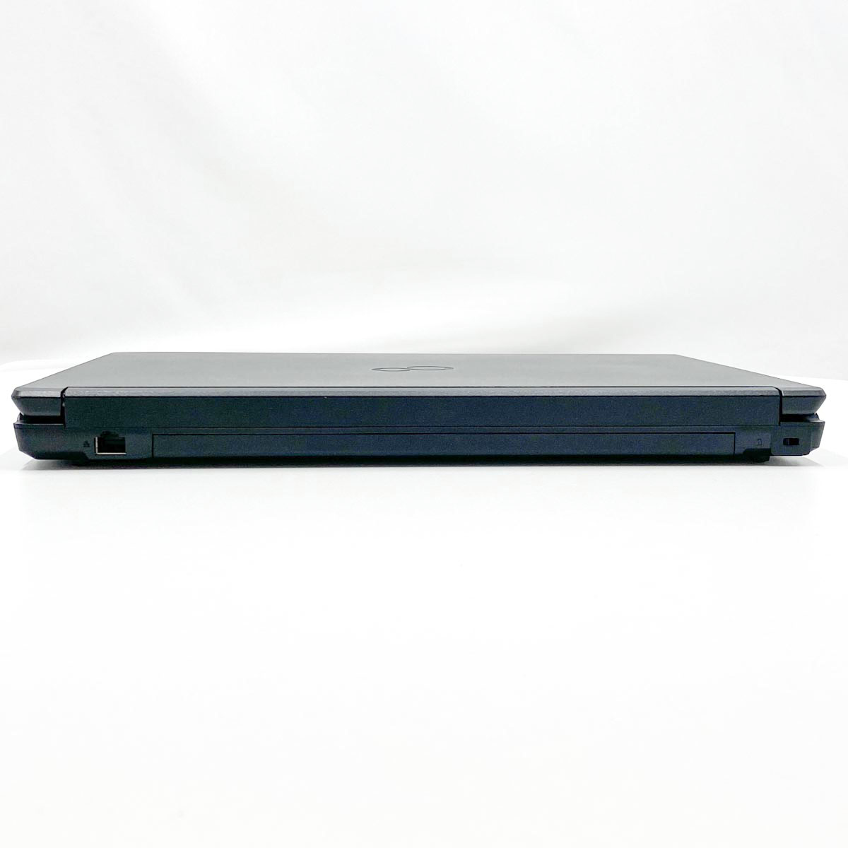 中古 LIFEBOOK A5512/KX 富士通 ノートパソコン Corei5 1235U/16GB