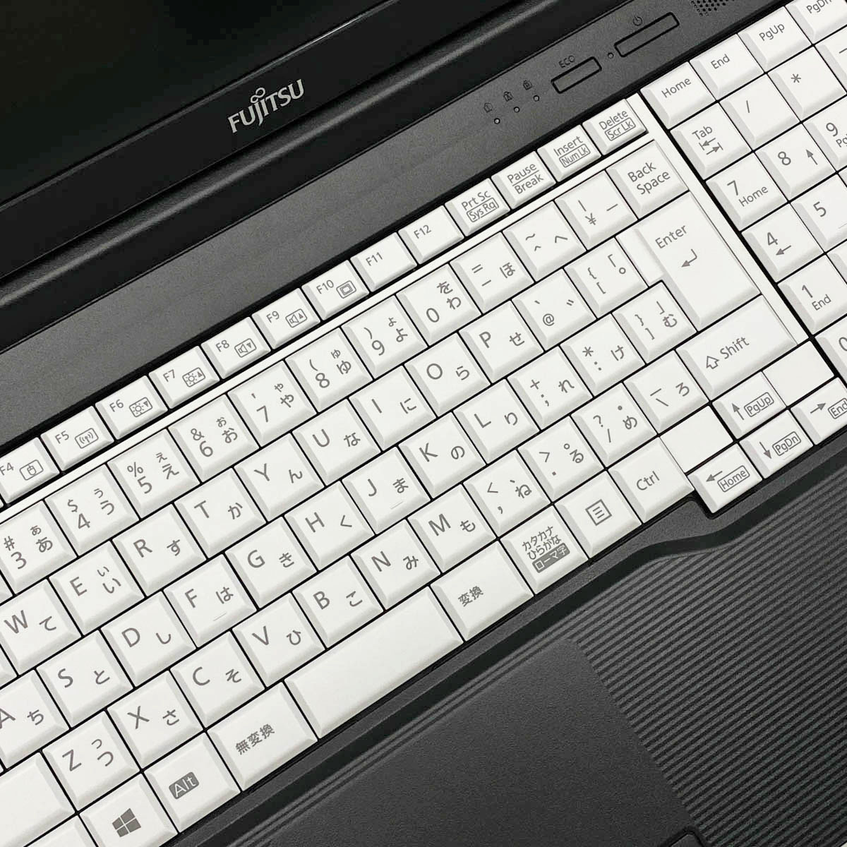 中古 LIFEBOOK A5511/G 富士通 ノートパソコン Corei5 1145G7/16GB 