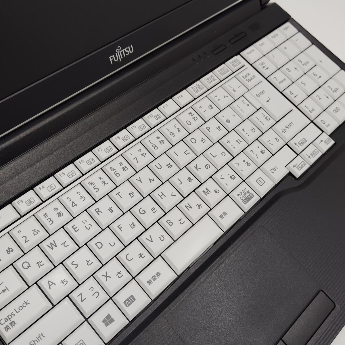 中古 LIFEBOOK A579/CX 富士通 ノートパソコン Corei3 8145U/8GB