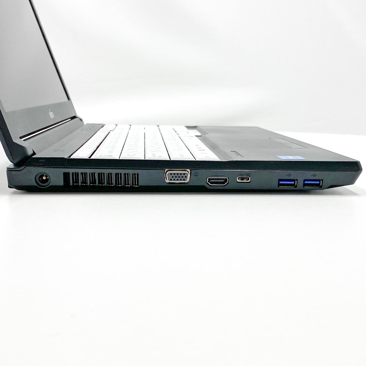 中古 LIFEBOOK A5511/HX 富士通 ノートパソコン Corei3 1125G4/16GB