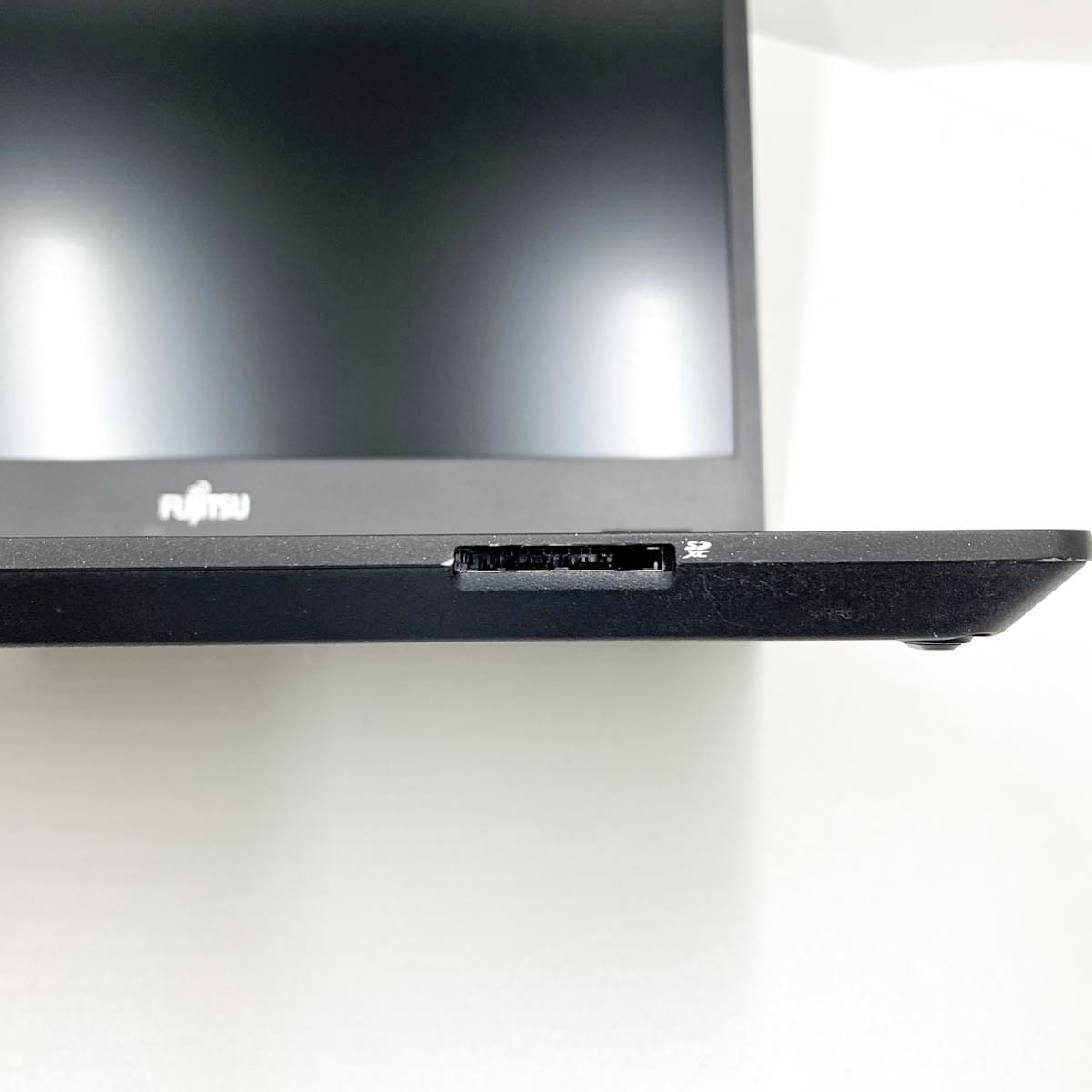 中古 LIFEBOOK U7310/D 富士通 ノートパソコン Corei5 10310U/8GB