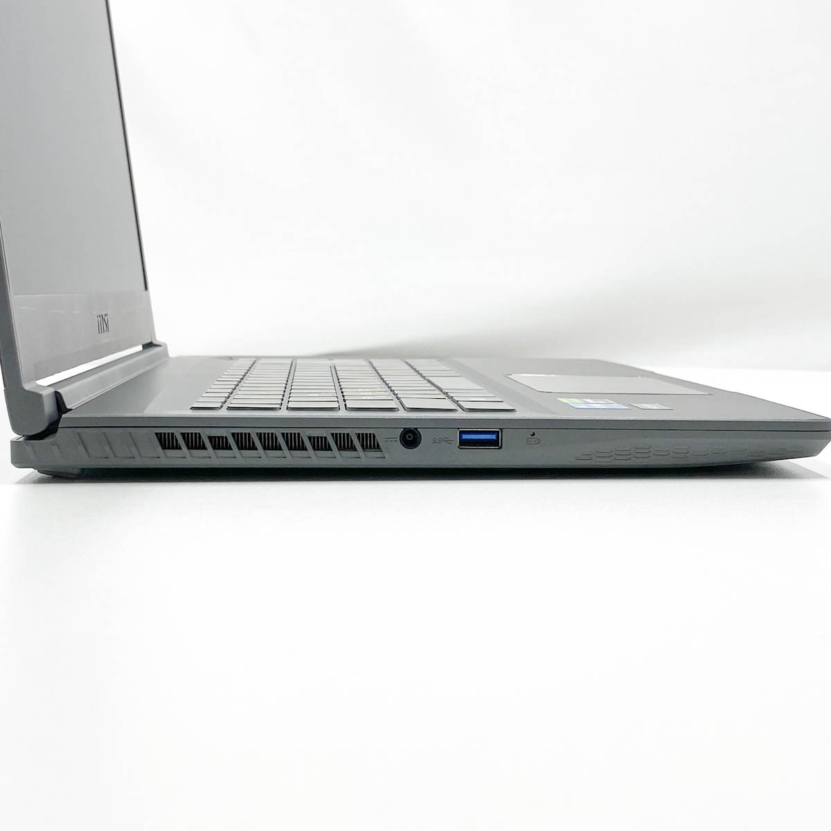 中古 B12UC-5002JP MSI ノートパソコン Corei5 12450H/16GB/SSD512GB