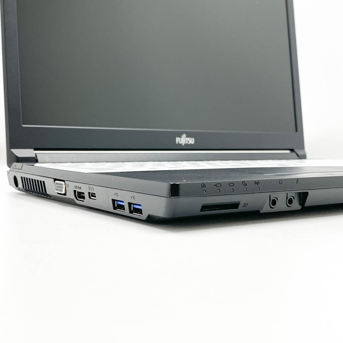 中古 LIFEBOOK A7511/G 富士通 ノートパソコン Corei5 1145G7/16GB