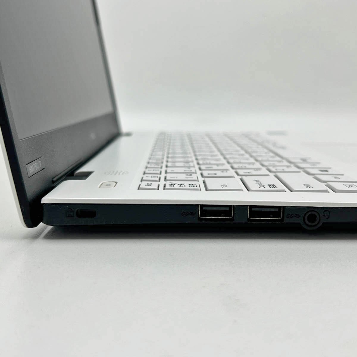 中古 LaVie HM750PAW NEC ノートパソコン Corei7 8565U/16GB/SSD512GB
