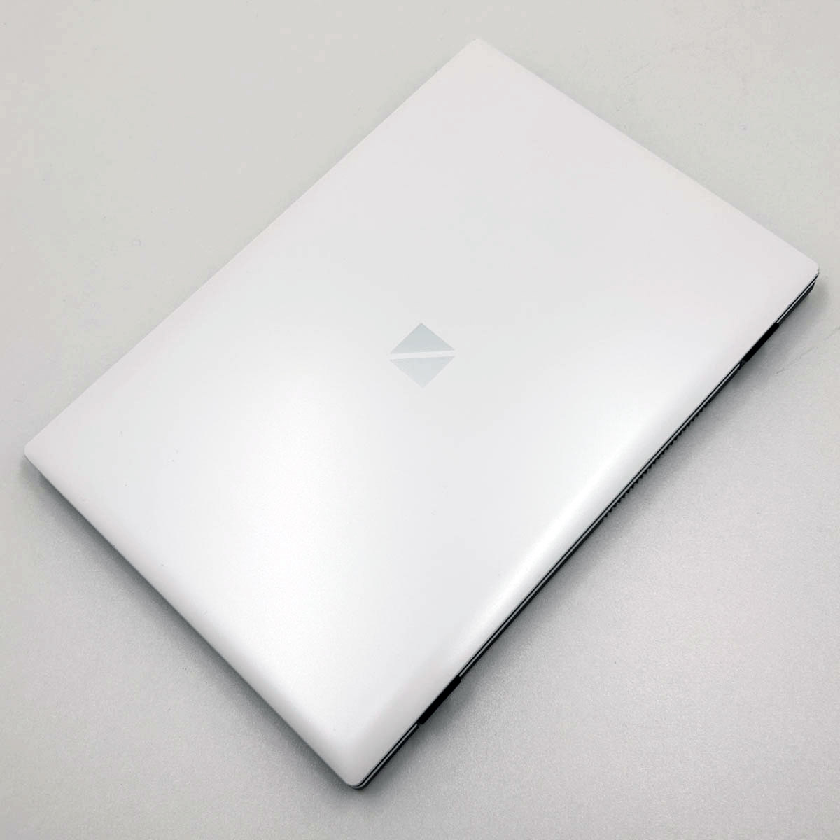 中古 LaVie HM750PAW NEC ノートパソコン Corei7 8565U/16GB/SSD512GB
