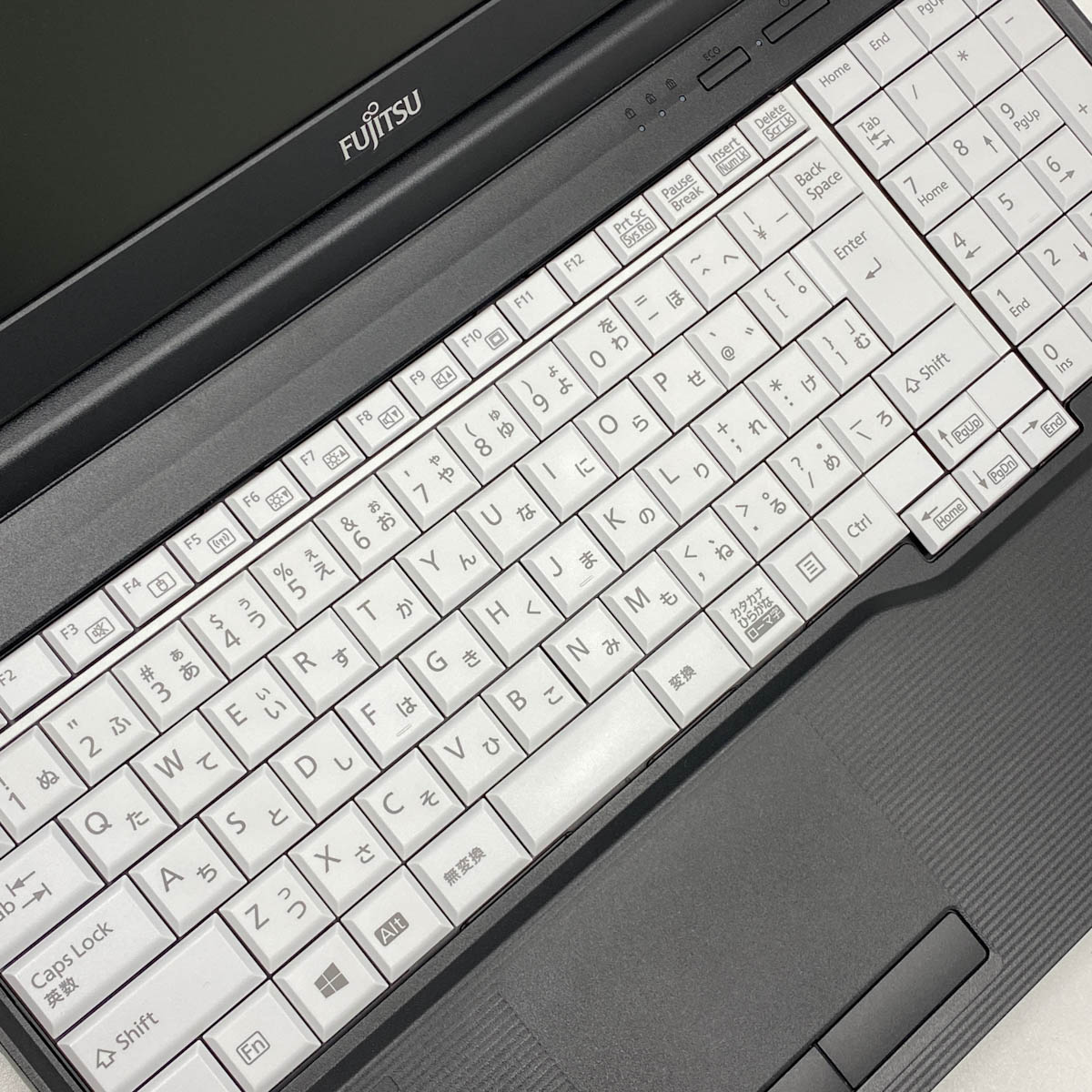中古 LIFEBOOK A5510/E 富士通 ノートパソコン Corei5 10310U/16GB
