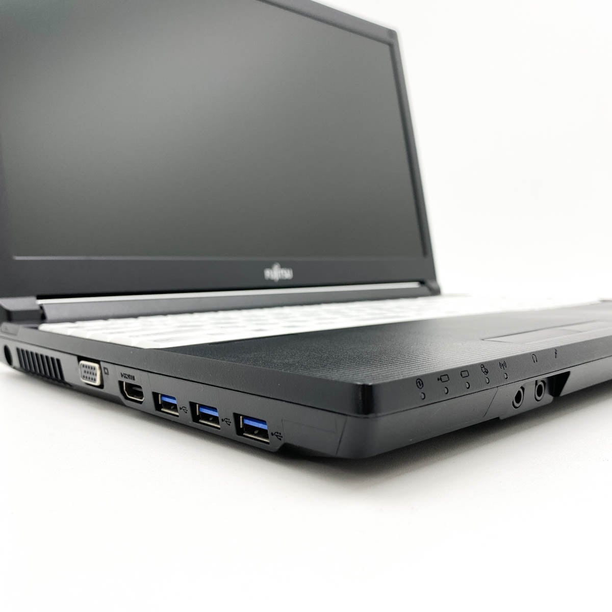 中古 LIFEBOOK A579/CX 富士通 ノートパソコン Corei3 8145U/8GB
