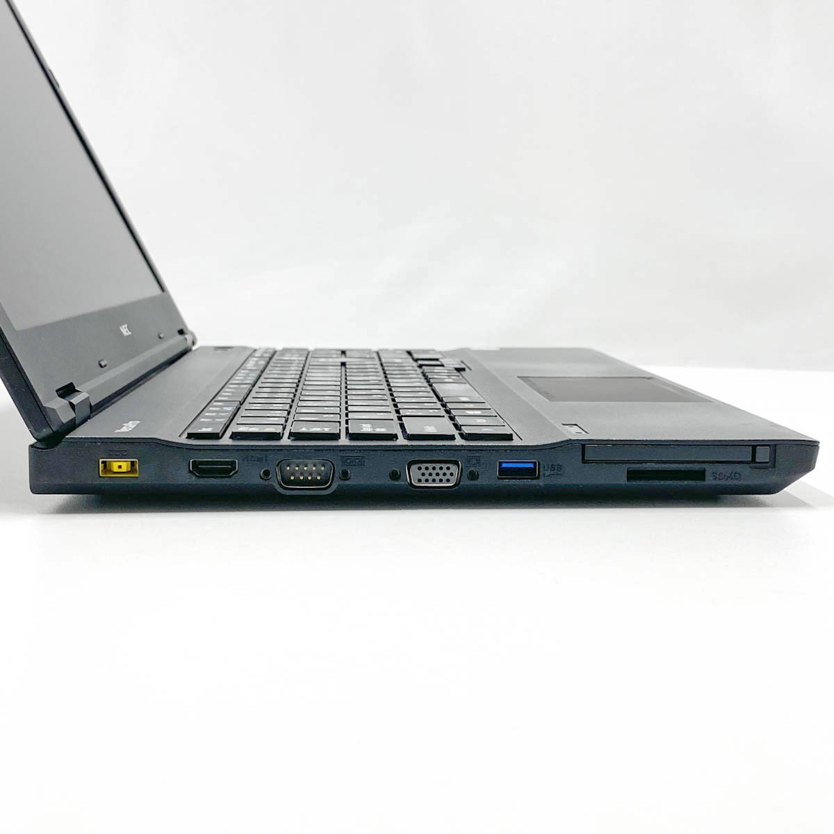 中古 VersaPro VKT16XZG5 NEC ノートパソコン Corei5 8265U/8GB