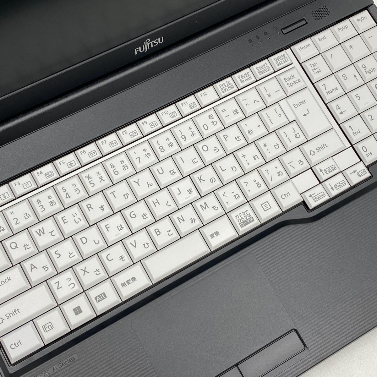 中古 LIFEBOOK A5513/NX 富士通 ノートパソコン Corei5 1235U/16GB