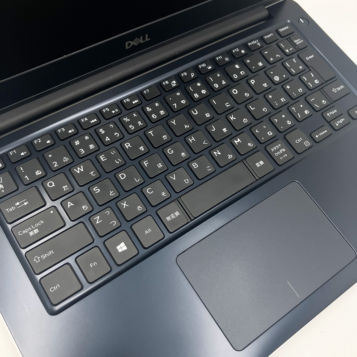 中古 Vostro 5370 DELL ノートパソコン Corei5 8250U/8GB/SSD256GB 