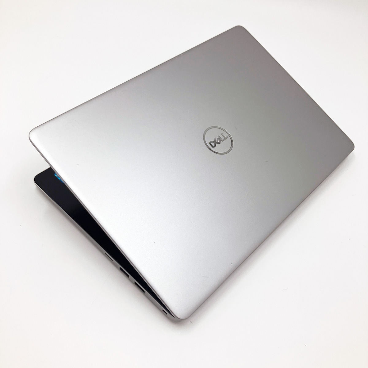 中古 Vostro 5370 DELL ノートパソコン Corei5 8250U/8GB/SSD256GB 