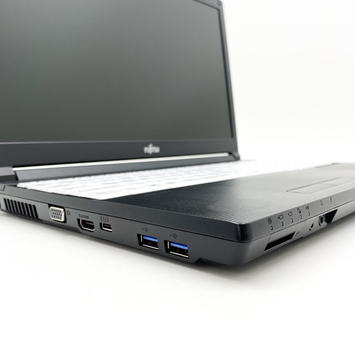 中古 LIFEBOOK A7511/G 富士通 ノートパソコン Corei5 1145G7/16GB