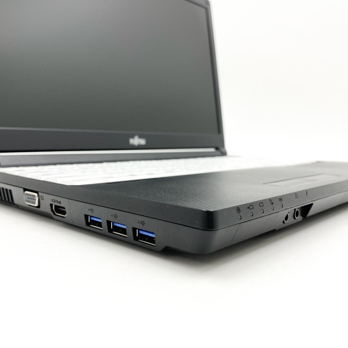 中古 LIFEBOOK A5510/D 富士通 ノートパソコン Corei5 10310U/8GB