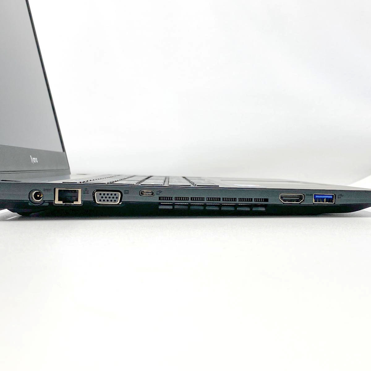 中古 ISeNEi-15FH121-i7 iiyama ノートパソコン Corei7 1165G7/16GB