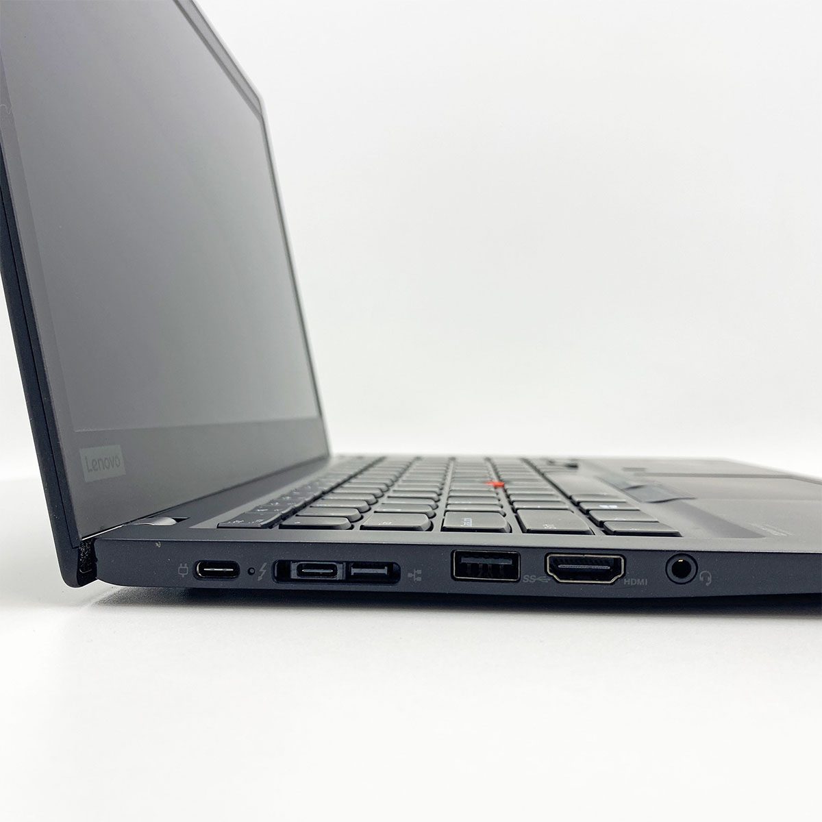 中古 ThinkPad T14sGen1 Lenovo ノートパソコン Corei7 10610U/32GB 中古 ThinkPad T14sGen1 Lenovo ノートパソコン Corei7 10610U/32GB