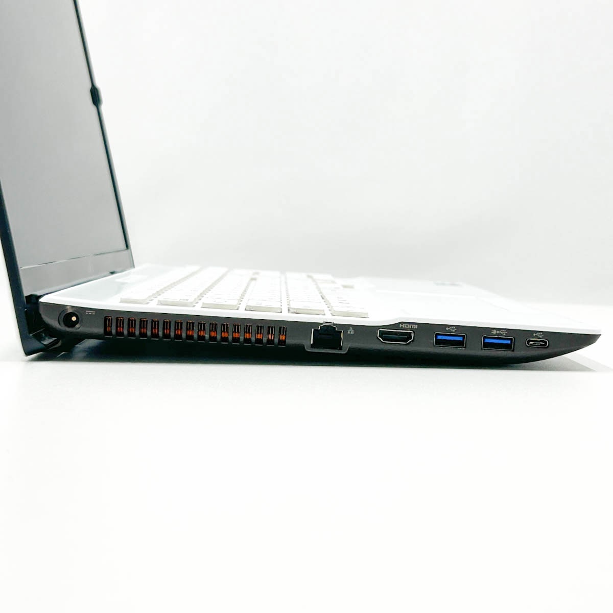 中古 LIFEBOOK AH47/H1 富士通 ノートパソコン Corei5 1135G7/16GB
