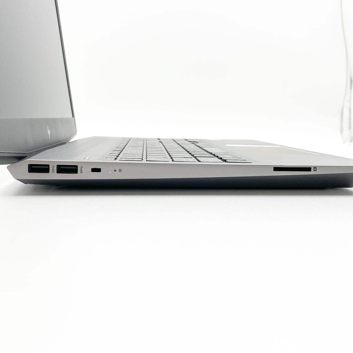 中古 Zbook 15v G5 HP ノートパソコン Corei7 8750H/32GB/SSD256GB