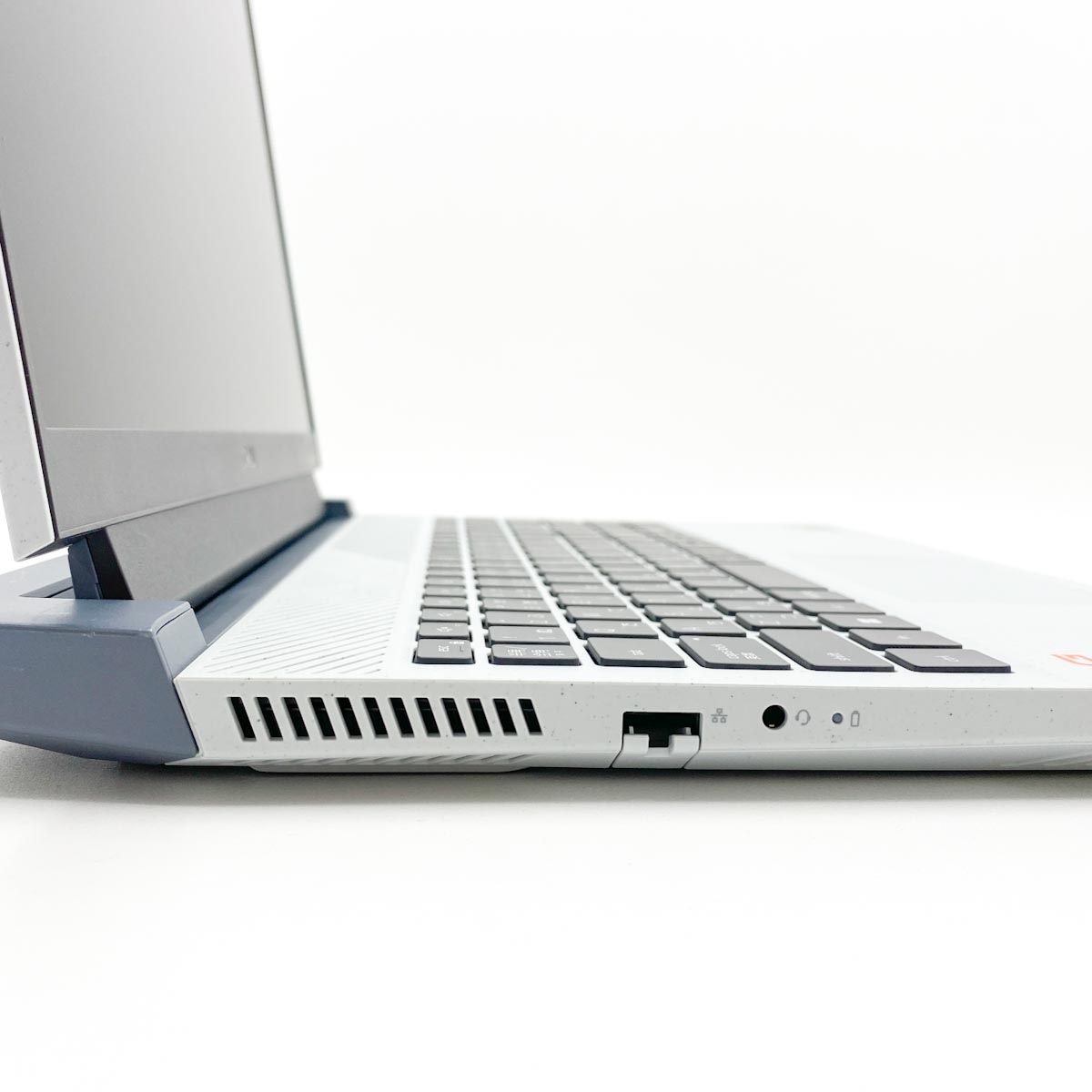 早い者勝ち！第11世代 i7　16GBメモリ搭載!! DELL P050 中古 G15 5511 DELL ノートパソコン Corei7 11800H/16GB/SSD512GB/15.6