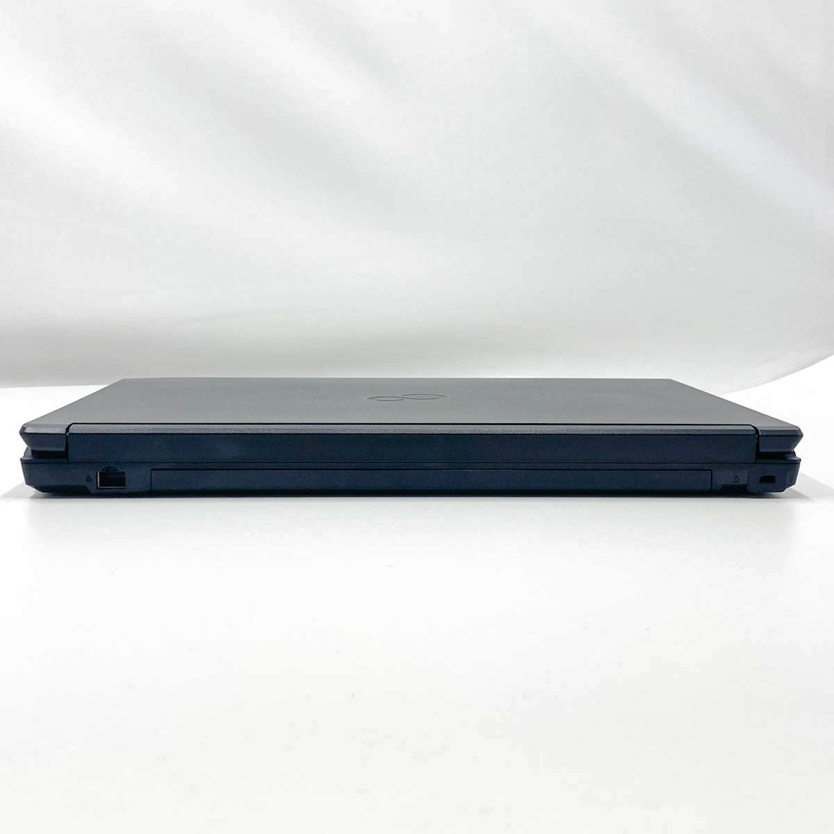 中古 LIFEBOOK A579/B 富士通 ノートパソコン Corei5 8365U/8GB