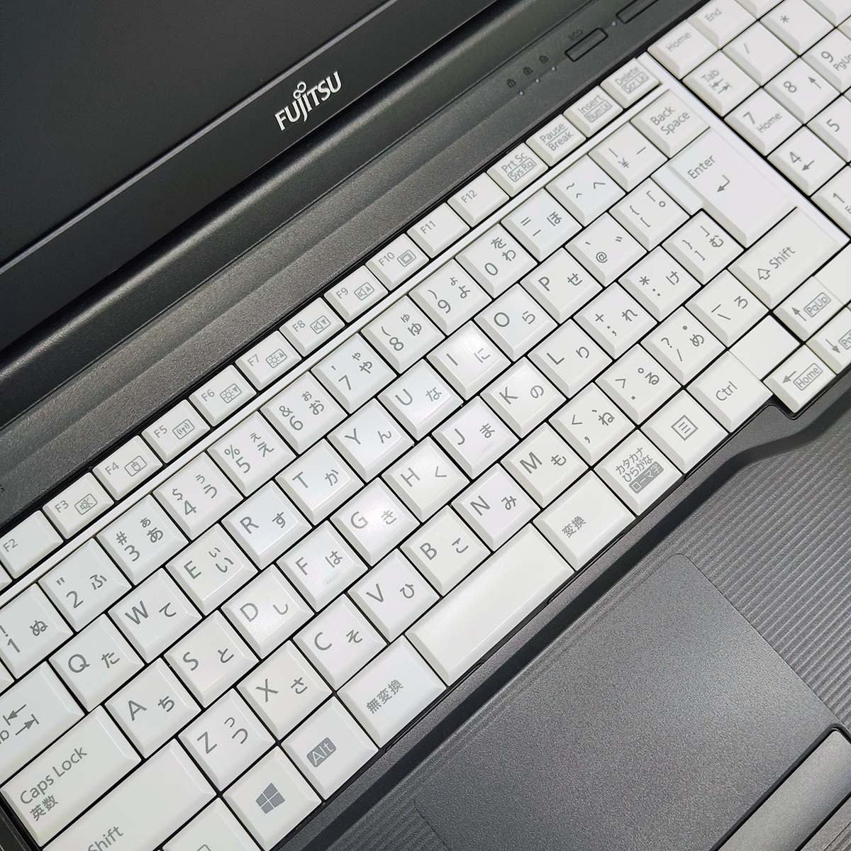 Win11б̡ܥƥ󥭡ǺȤĽ롪  ťѥ  Ρȥѥ Officeդ Windows11б  ƥ󥭡 Ż  Windows11 Pro ٻ LIFEBOOK A579/BX Corei5 8GB 15.6  ѥ Ρȥѥ