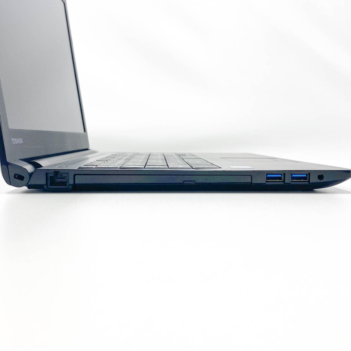 中古 dynabook B65/DP 東芝 ノートパソコン Corei5 8350U/8GB/SSD256GB